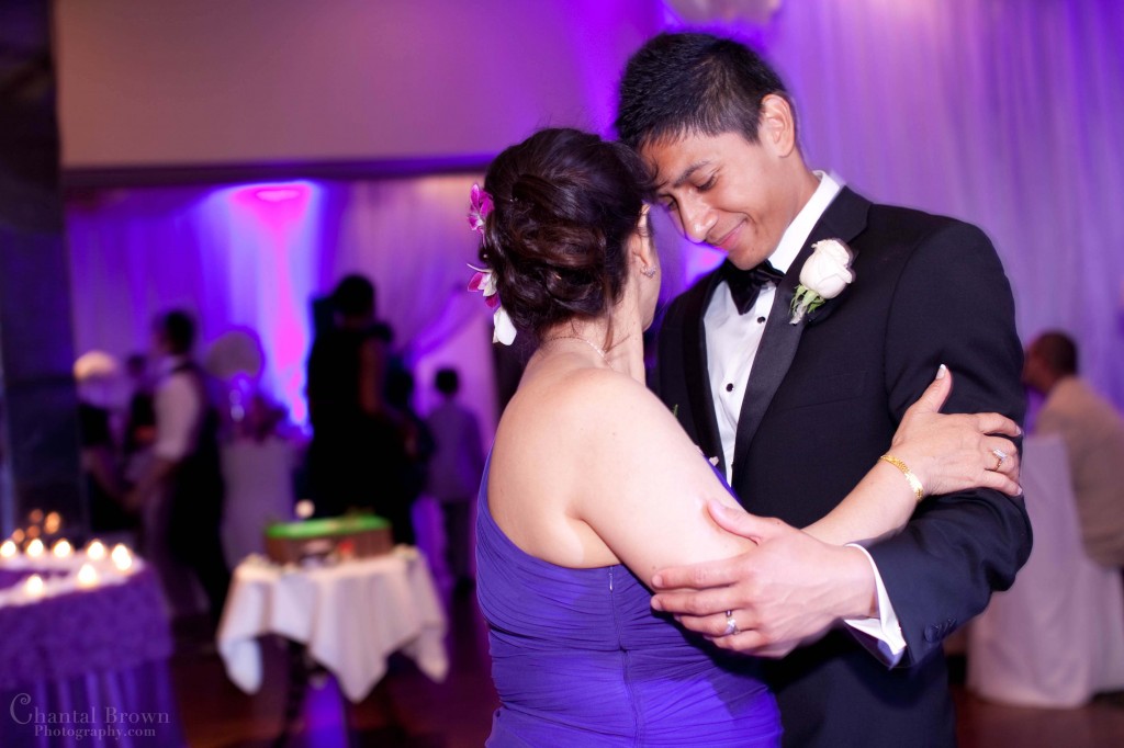 mother and son wedding dance at Arlington Texas Thanh Thanh restaurant mother and son wedding dance at Arlington Texas Thanh Thanh restaurant