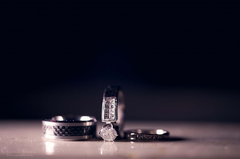 close up photo wedding rings