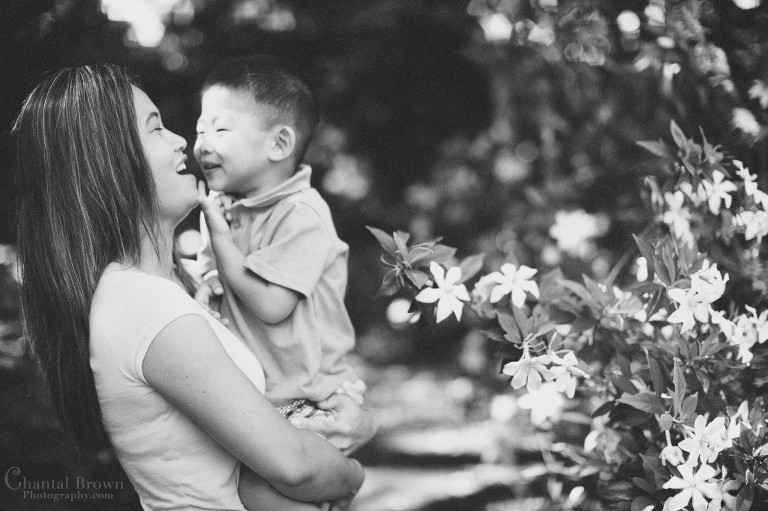 family portrait in Dallas Arboretum and Botanical garden black and white