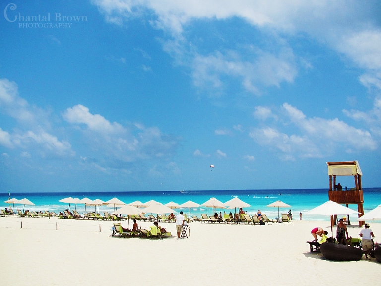 At Me Cancun hotel with beautiful clear blue water