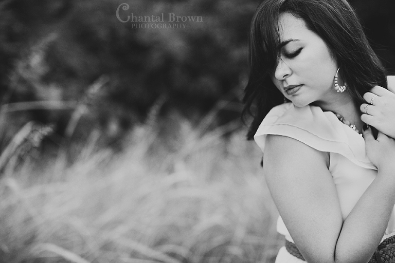 wylie high school senior portrait at the park black and white picture