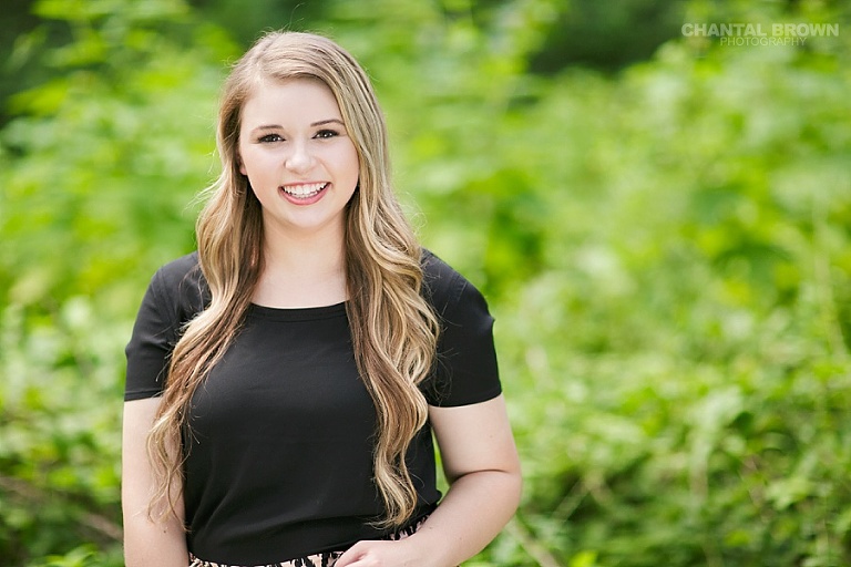 Best and gorgeous outdoor high school senior pictures taken at Breckinridge Park by Dallas senior portrait photographer Chantal Brown.